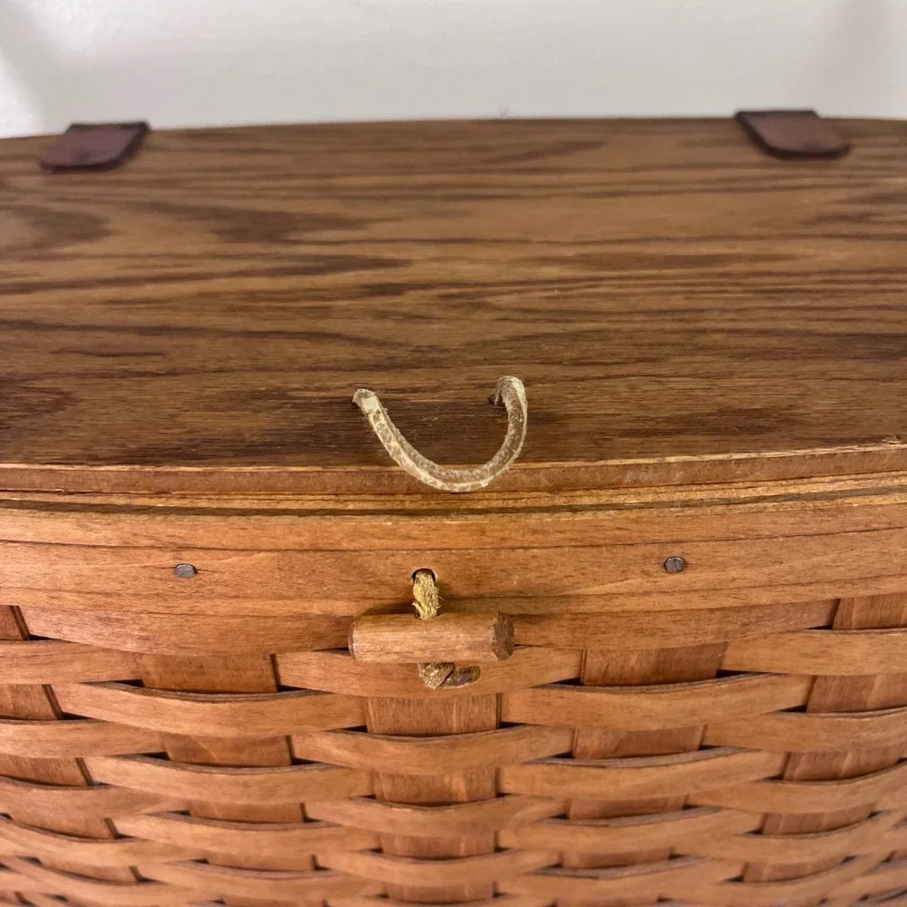 Longaberger Footed Lidded Magazine Basket Plastic Protector 1992 Dresden Ohio